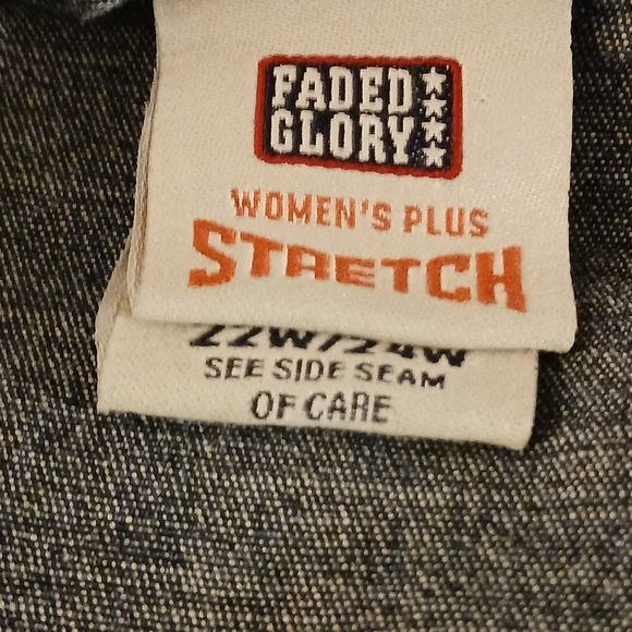 💜 Blue Jean Jacket. Women plus size with stretch. Size 22W-24W - Picture 2 of 8